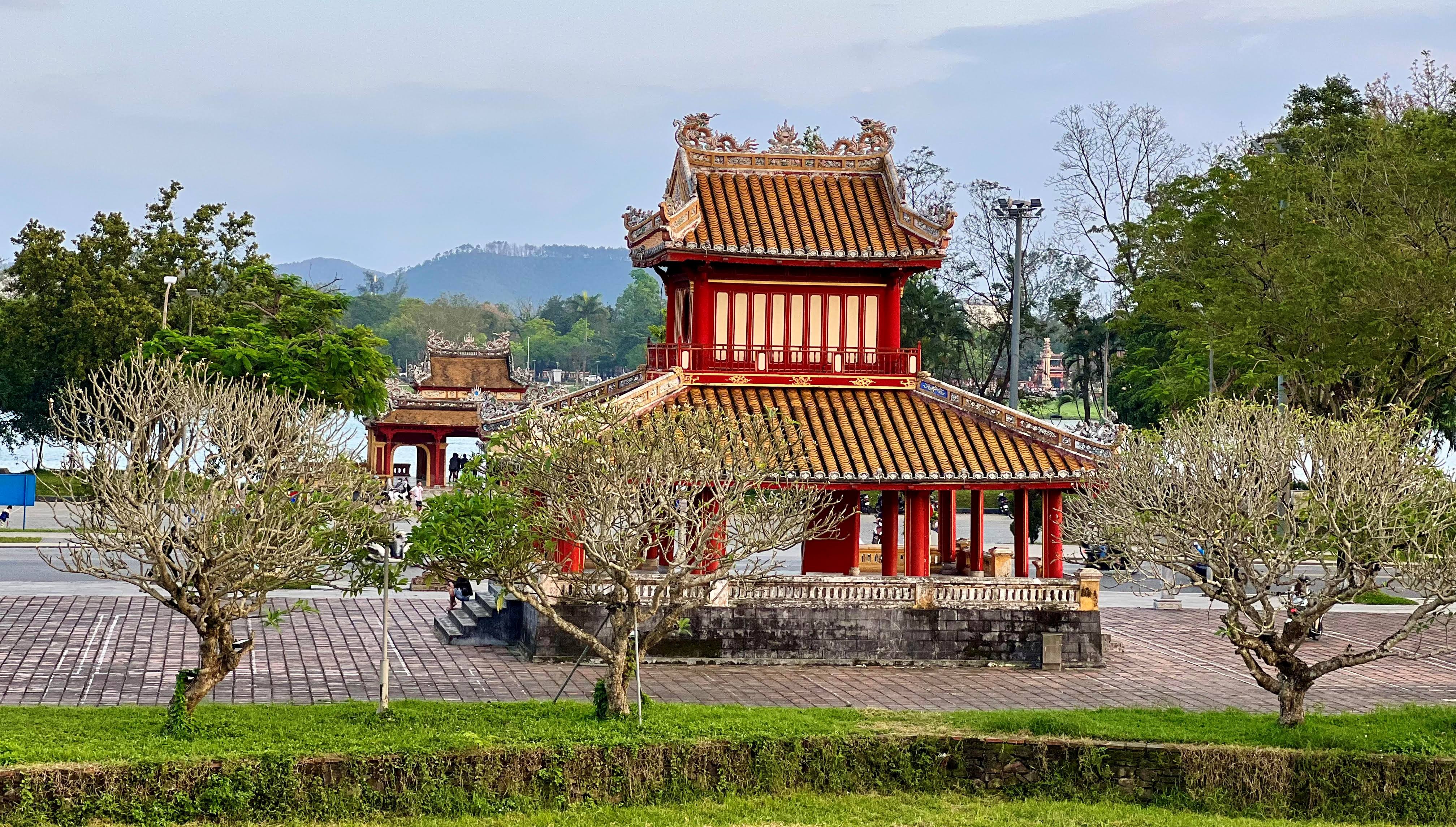 Hue honored in top 10 Best Cities in Asia