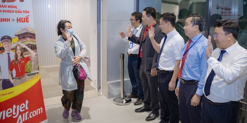 Welcoming the first international flight to Terminal 2 - Phu Bai International Airport