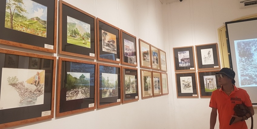 The beauty of traditional culture of A Luoi reflected in sketches