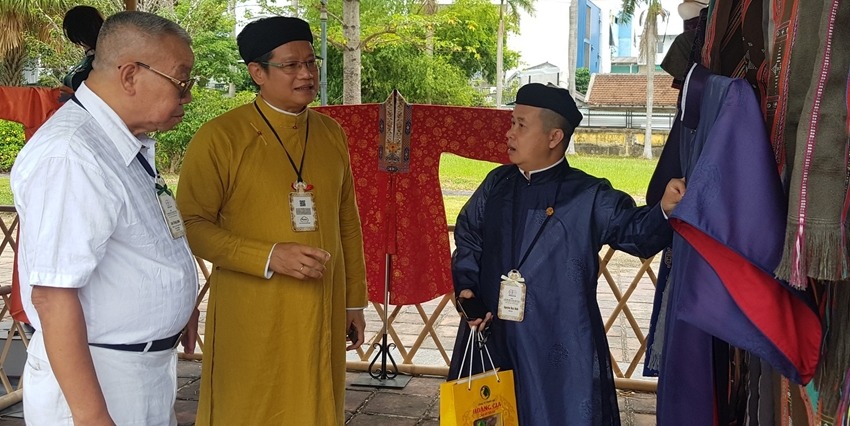 Exhibition of Traditional Ao Dai Space at An Dinh Palace