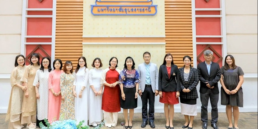 A cultural exchange bridge