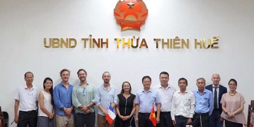 Collaborating with French Embassy in Vietnam in organizing “Hue by Light – The Live Show” program
