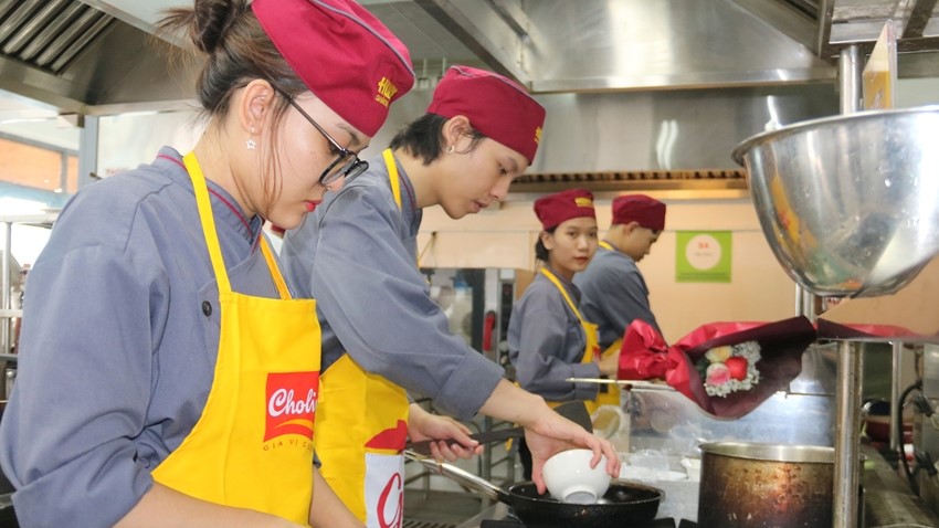 In Search of Hue Culinary Ambassador - season 4