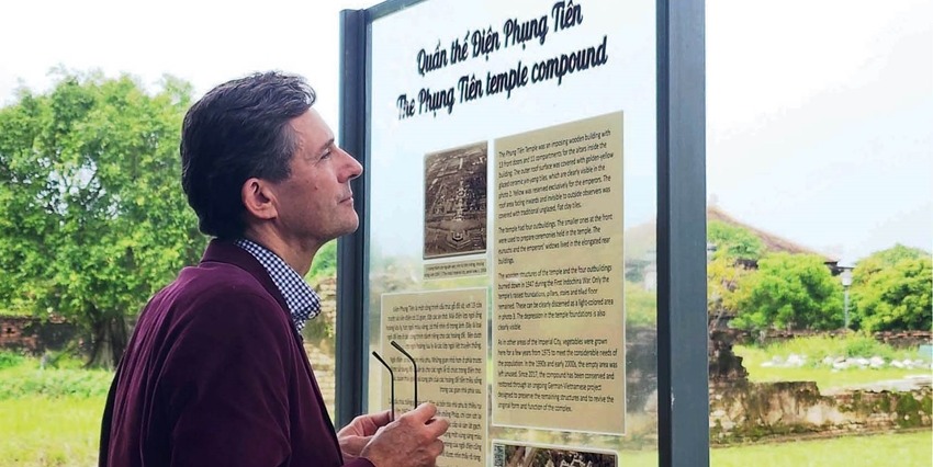 Exploring Phung Tien Palace