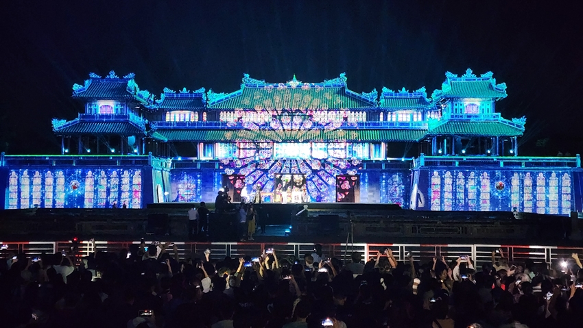 “Hue by Light - The Live Show” The music night of Vietnam - France friendship