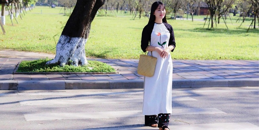 Hue Ao Dai, a distinct feature