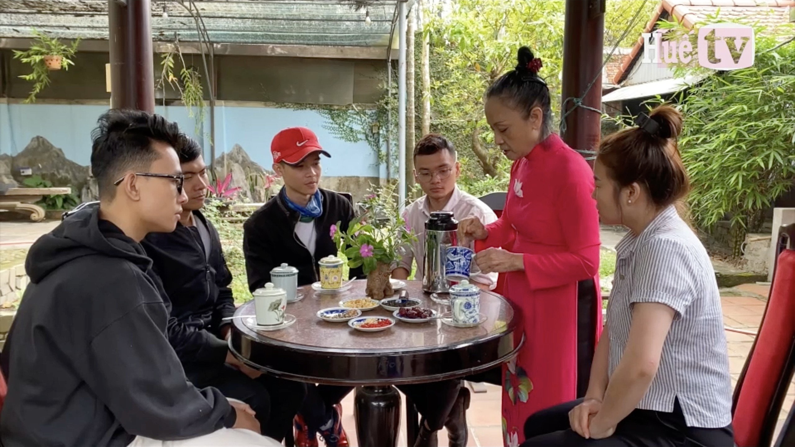 Experience royal tea making tour