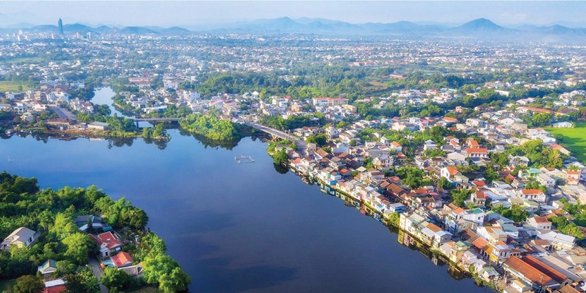 Listening to the Gardens of Hue