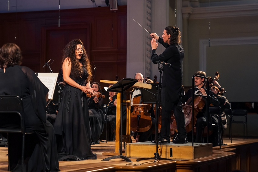 Music by a Hue composer in Moscow