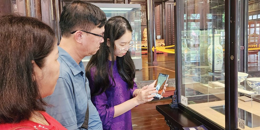 Identifying artifacts in the digital space