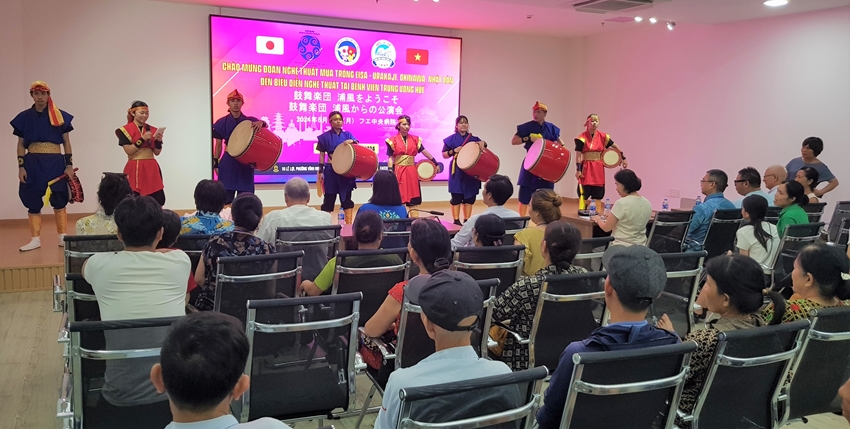 Bringing the Festival to patients