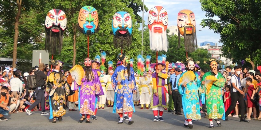 101,000 tourist arrivals flock to the Ancient Capital during Hue Festival