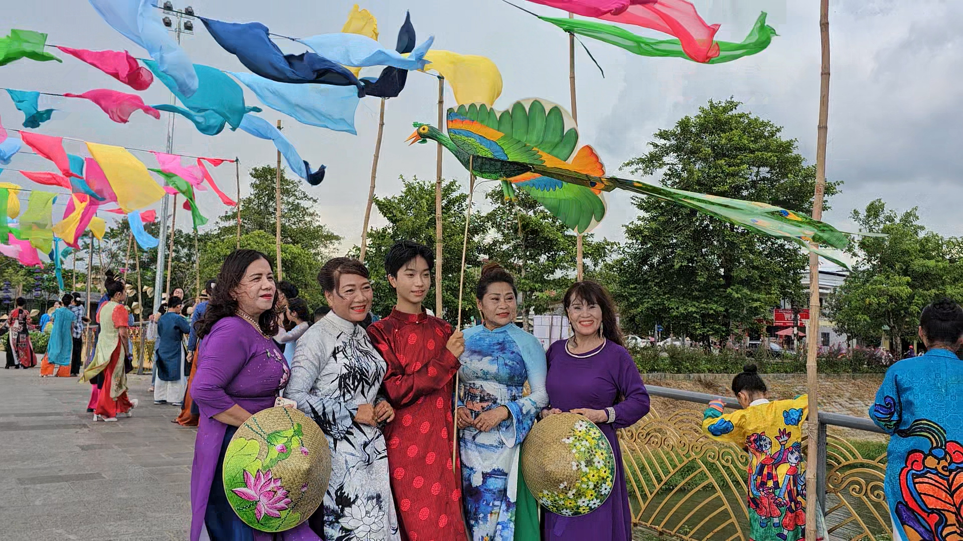 Ao Dai and the journey to spread