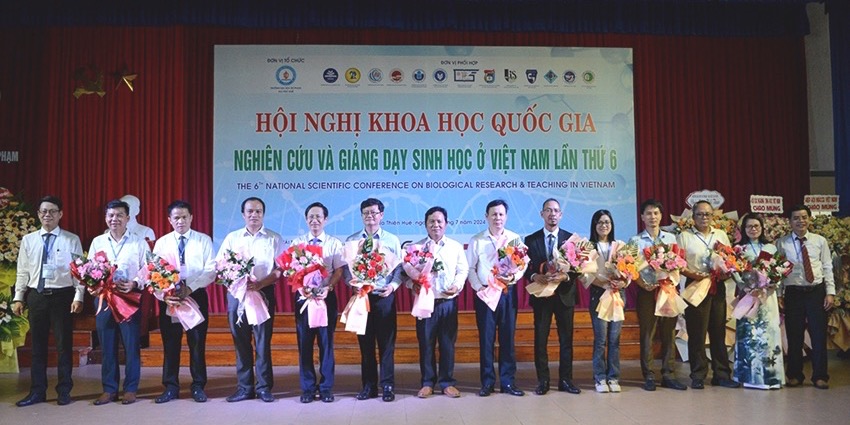 Promoting cooperation in biological research and teaching in Vietnam
