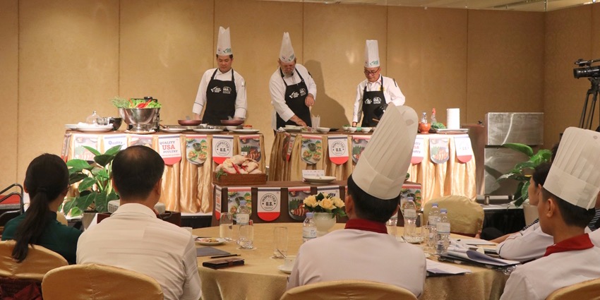 Enhancing culinary skills from American chicken cooking contest
