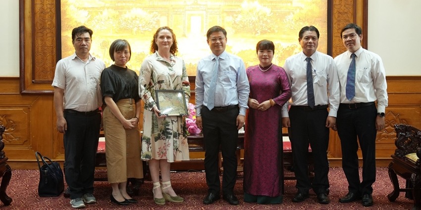 Provincial leaders received a courtesy call from New Zealand Ambassador to Vietnam
