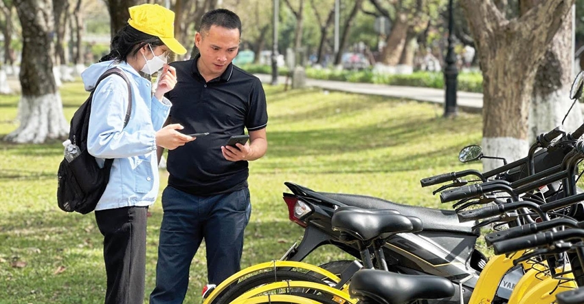 Hue - The city of 1 million bicycles