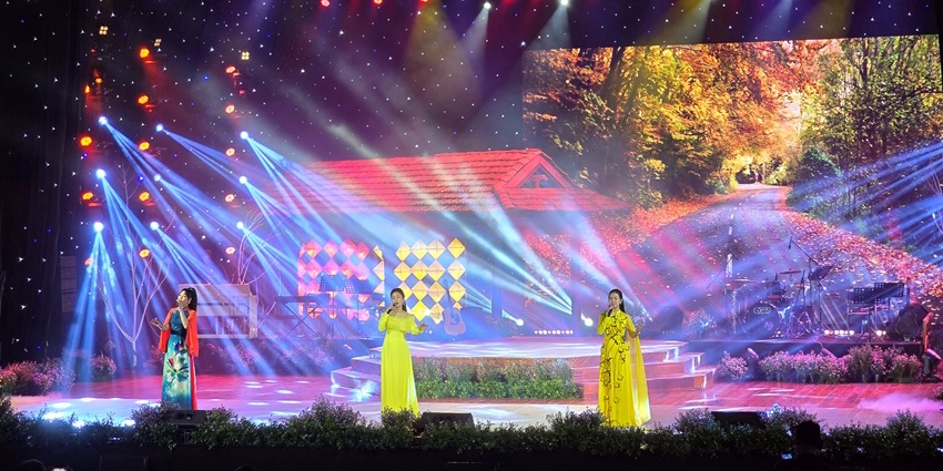 “Autumn for you concludes Hue s Autumn Festival