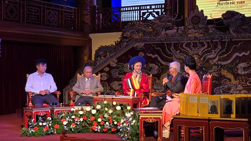 The book titled “Ham Nghi The Exiled Emperor - An Artist in Algiers” launched