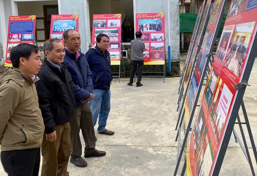 Introducing over 100 documents and images about the glorious history of the Communist Party of Vietnam