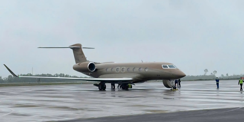 Super luxury private jet lands at Phu Bai International Airport