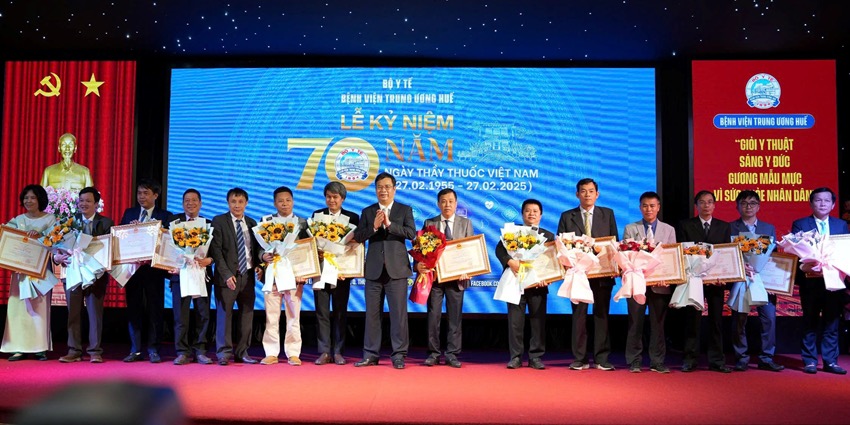 Honouring outstanding staff at Hue Central Hospital