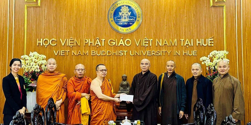 Mahachulalongkorn University Ayutthaya, Thailand visits and works with Vietnam Buddhist Academy in Hue
