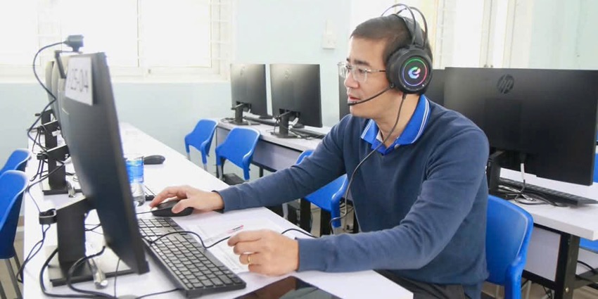 More than 2,100 students compete in preliminary round of Hue-ICT Challenge 2025