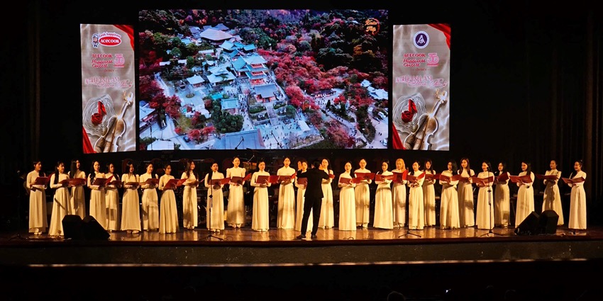 A musical journey connecting and spreading happiness