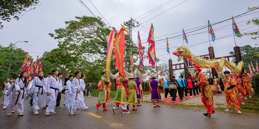 “Traditional martial arts in educating the younger generation”