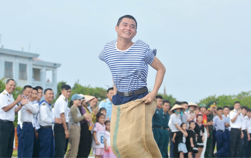 Sports in the Faraway Islands