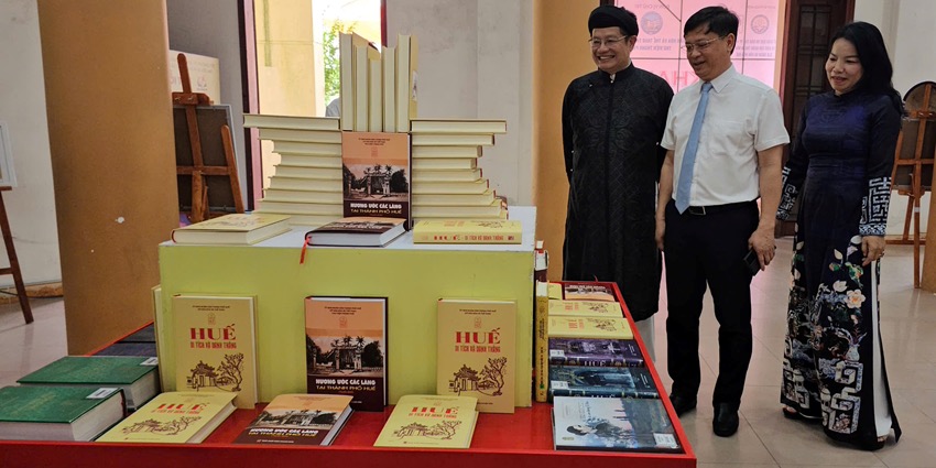 New books on Hue introduced at Vietnam Book and Reading Culture Day 2025