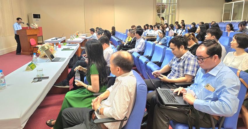 Promoting Hue s cultural development and the Hue Bookcase project