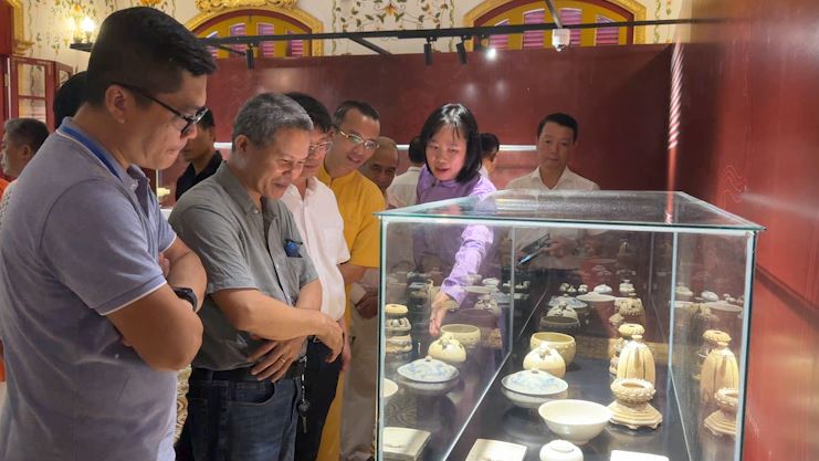 The Essence of Vietnamese Ceramics Converges at Hue Imperial Citadel