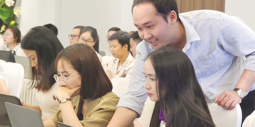 Helping businesses stay ahead of the AI wave