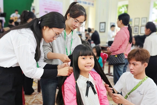 Nurturing hair, sowing kindness