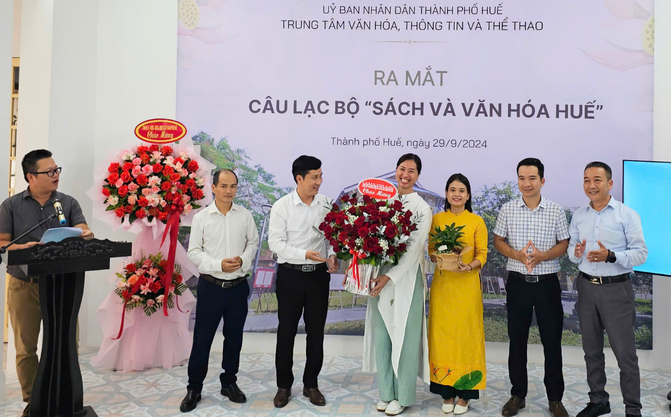 Creating a space to connect those who love Hue and love books