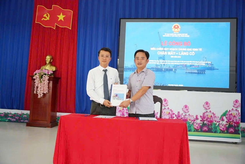 Announcing the adjusted master plan for Chan May - Lang Co Economic Zone until 2045