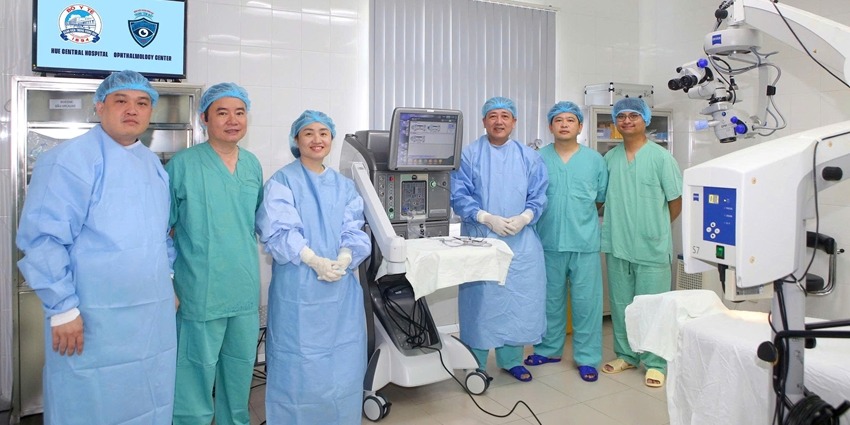 Putting into operation a modern vitreoretinal surgery system