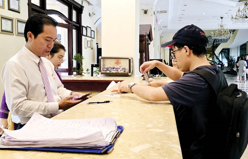 Building up a “Smoke-free” tourism environment