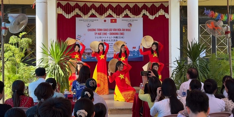 Hue - Okinawa youth bond through cultural exchange