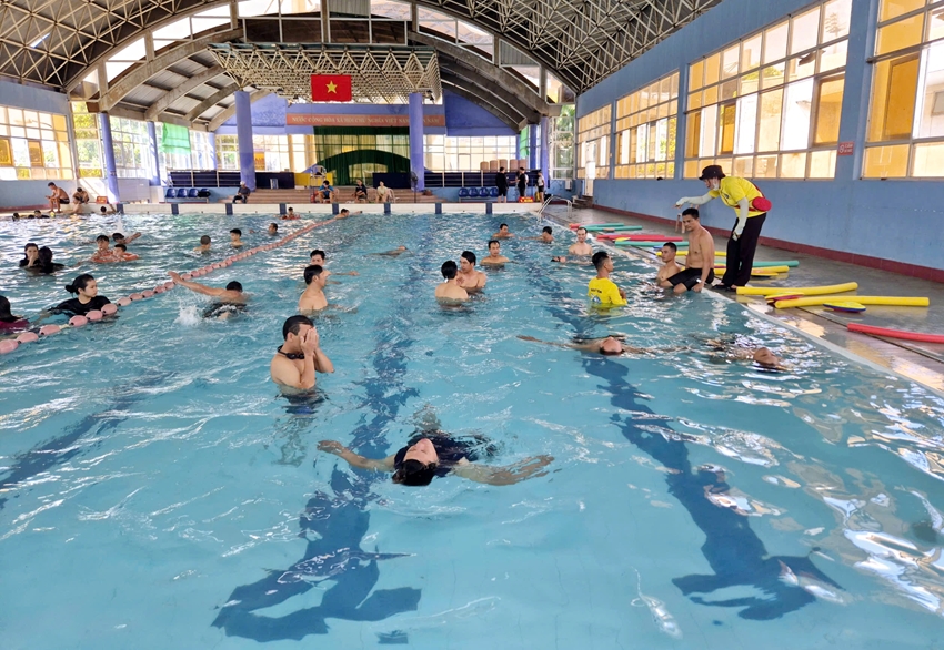 Capacity building for swimming instructors