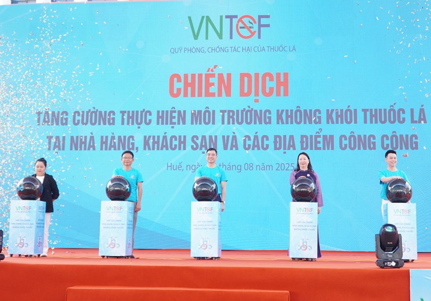 Kicking off the campaign to build up a Smoke-free Environment in Hue