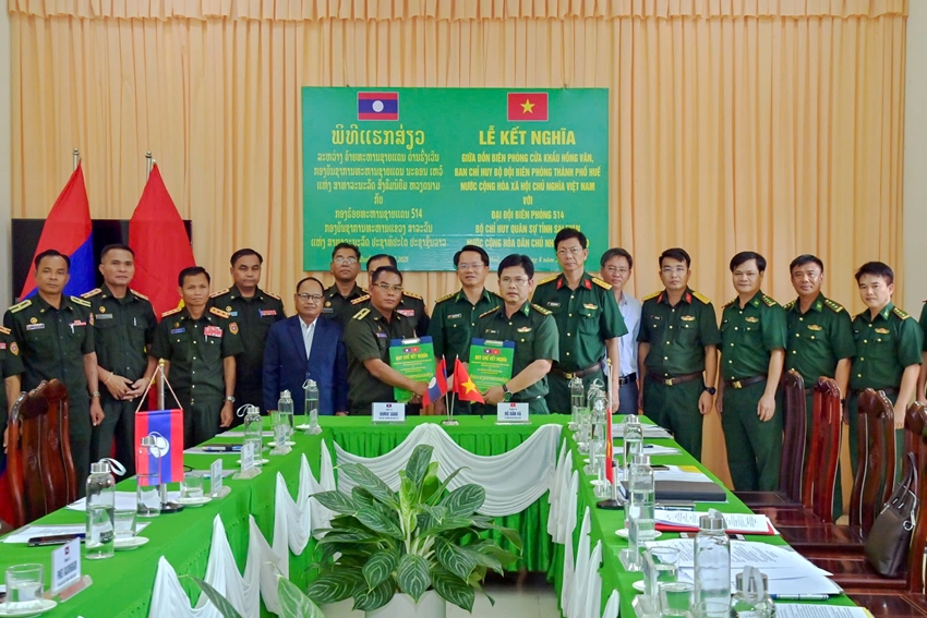 Signing the twinning regulation and building a peaceful border line