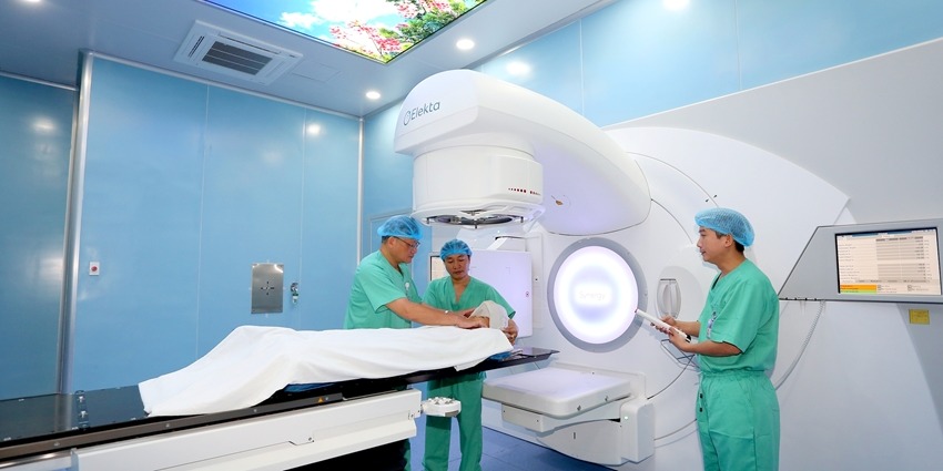 Efforts to establish proton therapy centers in Vietnam