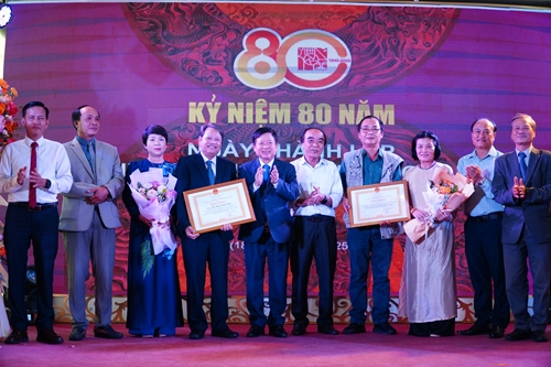 Celebrating 80 years of Hue’s literature and arts accompanying the country
