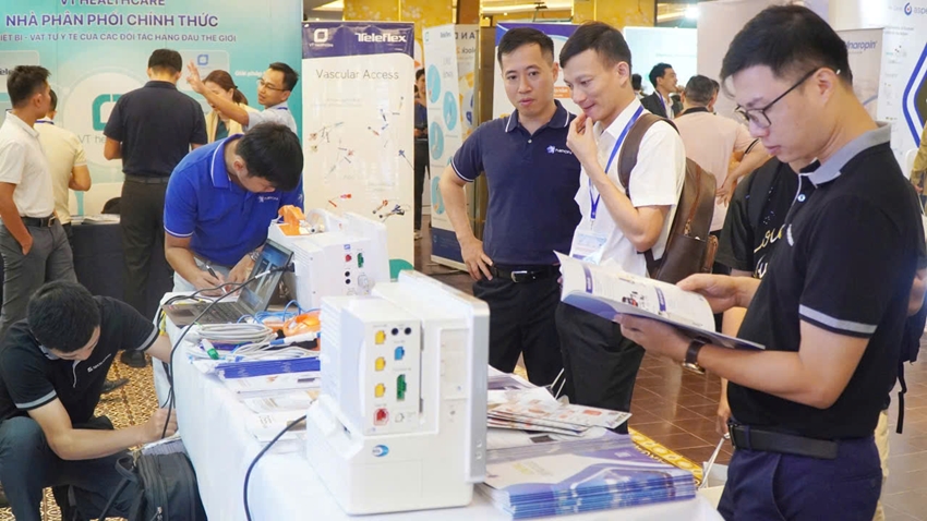 Over 1 000 participants attend the 2025 National Scientific Conference on Anesthesiology and Resuscitation in Hue City