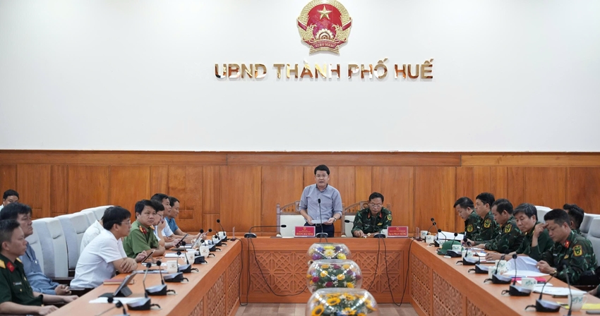 Deputy Prime Minister Tran Hong Ha appreciates Hue City’s efforts in responding to storm No 10