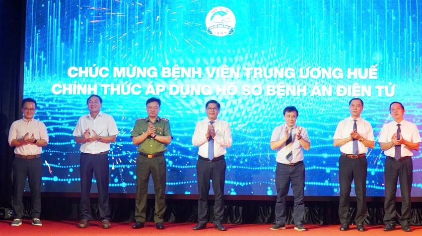 Hue Central Hospital announces the implementation of electronic medical records