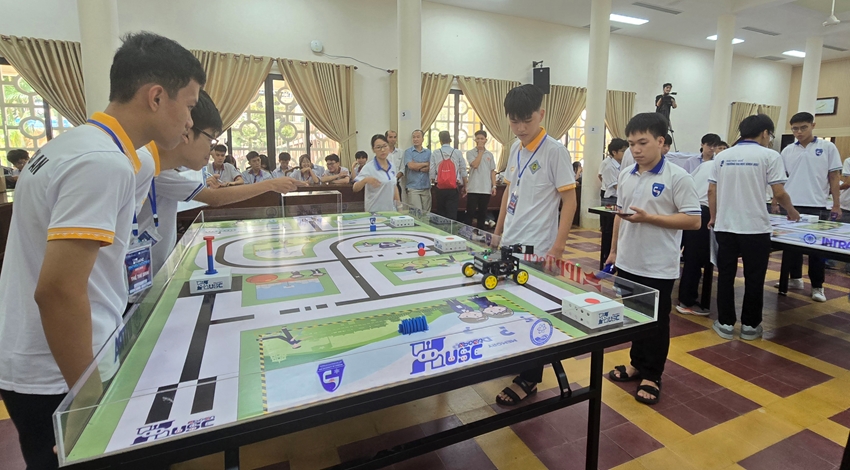 15 teams compete in 2025 Robocon HUSC Competition